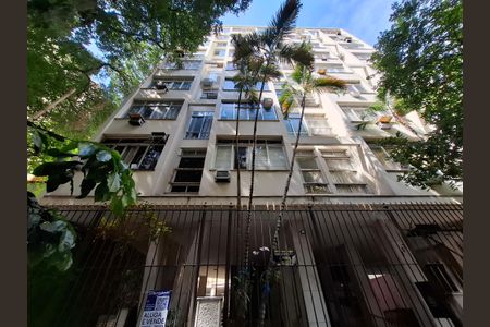 Apartamento à venda com 40m², 1 quarto e sem vaga Apartamento à venda com 40m², 1 quarto e sem vagaFachada