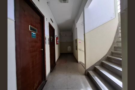 Apartamento à venda com 40m², 1 quarto e sem vaga Apartamento à venda com 40m², 1 quarto e sem vagaCorredor do prédio