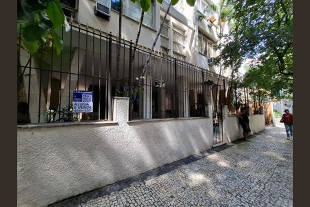 Apartamento à venda com 40m², 1 quarto e sem vaga Apartamento à venda com 40m², 1 quarto e sem vagaPlaca