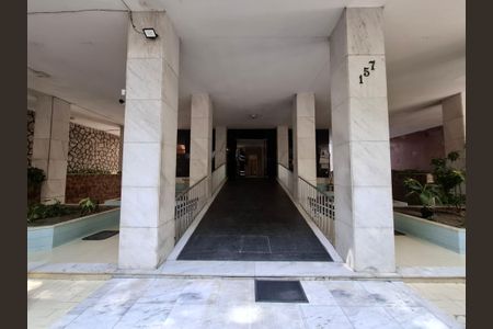 Apartamento à venda com 40m², 1 quarto e sem vaga Apartamento à venda com 40m², 1 quarto e sem vagaEntrada