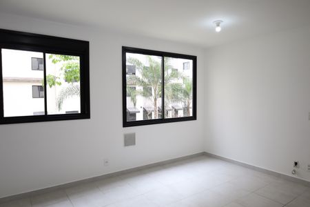 Sala de apartamento para alugar com 1 quarto, 33m² em Jurubatuba, São Paulo