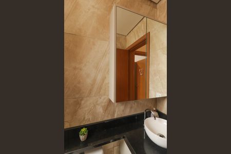 Apartamento à venda com 43m², 2 quartos e 1 vaga Apartamento à venda com 43m², 2 quartos e 1 vagaBanheiro