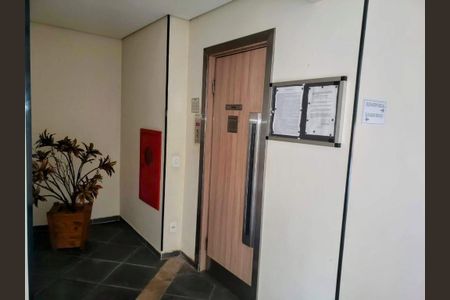 Apartamento à venda com 106m², 3 quartos e 2 vagas Apartamento à venda com 106m², 3 quartos e 2 vagasFoto 02