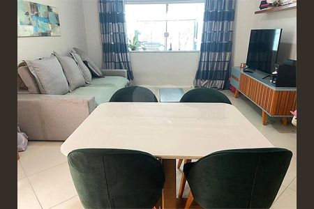 Casa à venda com 3 quartos, 293m² em Vila Mangalot, São Paulo