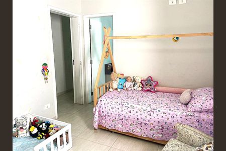 Casa à venda com 3 quartos, 293m² em Vila Mangalot, São Paulo