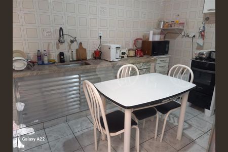 Casa à venda com 148m², 3 quartos e 1 vaga