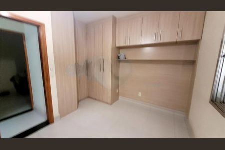 Casa à venda com 6 quartos, 360m² em Vila Barreto, São Paulo