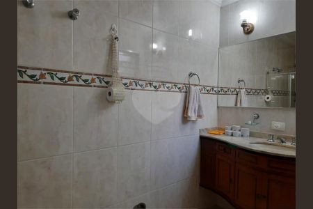 Casa à venda com 200m², 4 quartos e 4 vagas
