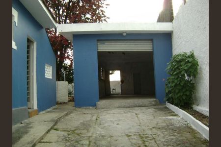 Casa à venda com 170m², 2 quartos e 8 vagas