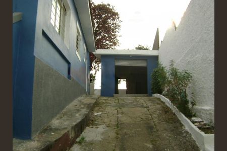 Casa à venda com 170m², 2 quartos e 8 vagas