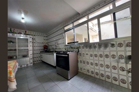 Casa à venda com 191m², 3 quartos e 3 vagas