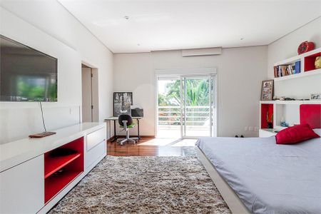 Casa à venda com 4 quartos, 500m² em Lapa, São Paulo