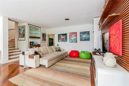 Casa à venda com 4 quartos, 500m² em Lapa, São Paulo