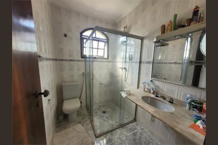 Casa à venda com 3 quartos, 220m² em Parque Anhanguera, São Paulo