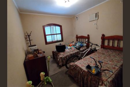 Casa à venda com 287m², 8 quartos e 2 vagas