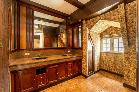 Casa à venda com 4 quartos, 250m² em Alto da Lapa, São Paulo