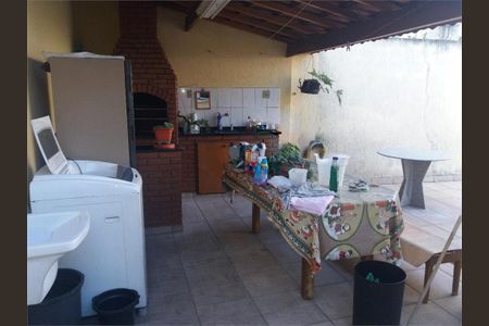 Casa à venda com 3 quartos, 220m² em Vila Barreto, São Paulo