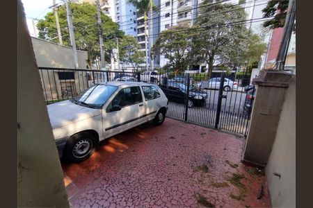 Casa à venda com 136m², 5 quartos e 1 vaga