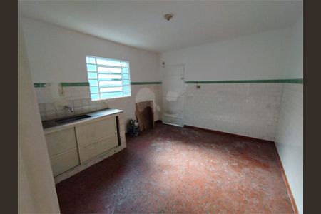 Casa à venda com 136m², 5 quartos e 1 vaga