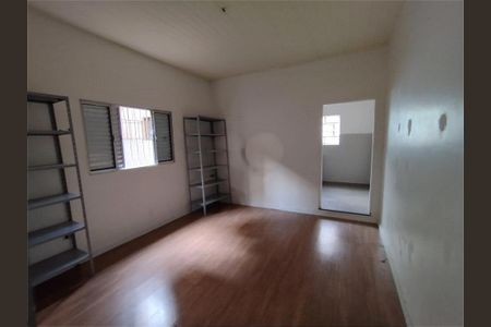 Casa à venda com 136m², 5 quartos e 1 vaga