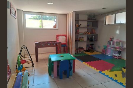 Apartamento à venda com 3 quartos, 66m² em Presidente Altino, Osasco