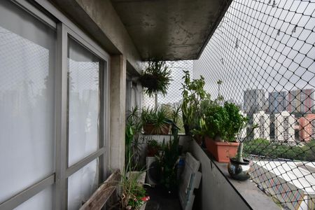 Varanda de apartamento à venda com 3 quartos, 140m² em Vila Andrade, São Paulo