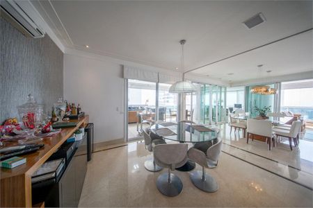 Apartamento à venda com 4 quartos, 335m² em Vila Regente Feijó, São Paulo