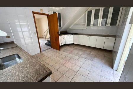 Casa à venda com 3 quartos, 89m² em Vila Sonia, São Paulo