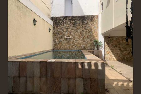 Casa de condomínio à venda com 418m², 3 quartos e 3 vagas