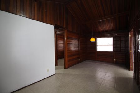 Sala de casa de condomínio à venda com 2 quartos, 240m² em Taquara, Rio de Janeiro