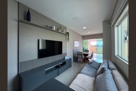 Sala de apartamento à venda com 3 quartos, 104m² em Vila Camilópolis, Santo André