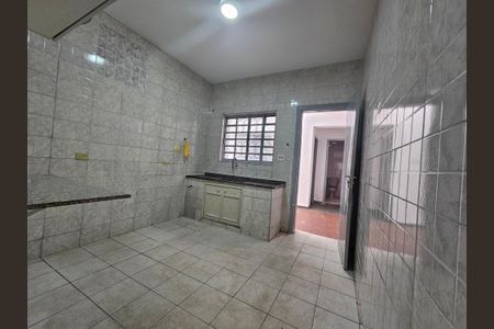 Casa à venda com 95m², 3 quartos e 2 vagas Casa à venda com 95m², 3 quartos e 2 vagasCozinha