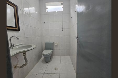 Casa à venda com 95m², 3 quartos e 2 vagas Casa à venda com 95m², 3 quartos e 2 vagasBanheiro 1