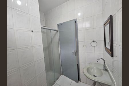 Casa à venda com 95m², 3 quartos e 2 vagas Casa à venda com 95m², 3 quartos e 2 vagasBanheiro 2