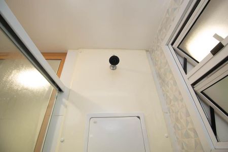 Apartamento à venda com 63m², 2 quartos e 1 vaga Apartamento à venda com 63m², 2 quartos e 1 vagaBanheiro