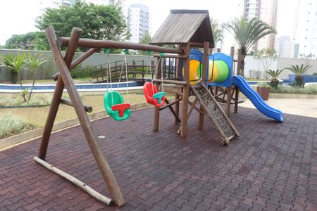 Apartamento à venda com 125m², 3 quartos e 2 vagasÁrea comum - Playground