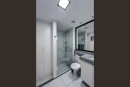 Banheiro de apartamento para alugar com 1 quarto, 28m² em Brás, São Paulo