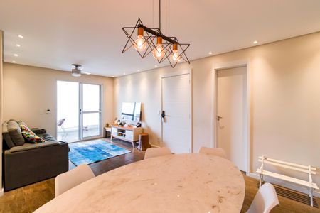 Apartamento à venda com 125m², 4 quartos e 2 vagas Apartamento à venda com 125m², 4 quartos e 2 vagasSala
