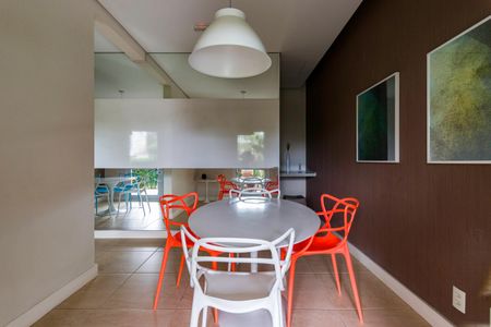 Apartamento à venda com 125m², 4 quartos e 2 vagas Apartamento à venda com 125m², 4 quartos e 2 vagasÁrea comum