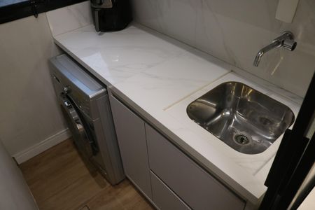 Apartamento para alugar com 67m², 3 quartos e 1 vagaÁrea de Serviço