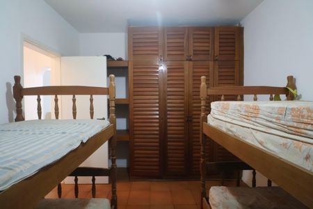 Quarto de apartamento para alugar com 3 quartos, 87m² em Centro, Guarujá
