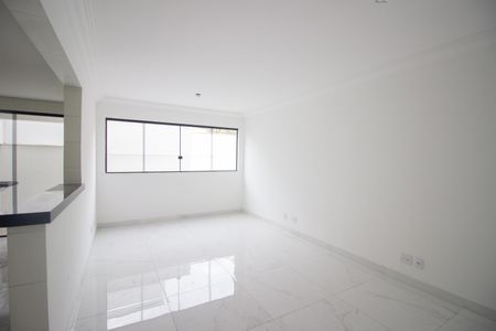 Sala de apartamento à venda com 3 quartos, 90m² em Cabral, Contagem