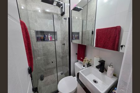 Banheiro  de apartamento à venda com 2 quartos, 41m² em Itaquera, São Paulo