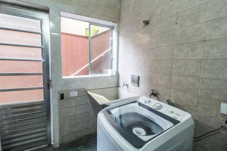Casa de condomínio à venda com 465m², 5 quartos e 4 vagas Casa de condomínio à venda com 465m², 5 quartos e 4 vagasÁrea de Serviço
