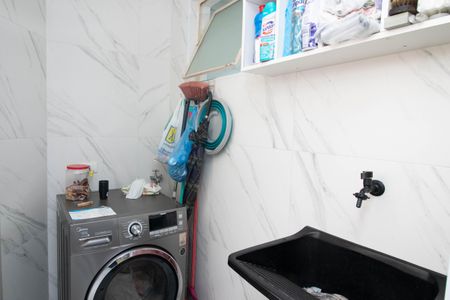 Apartamento à venda com 76m², 3 quartos e 1 vagaÁrea de Serviço