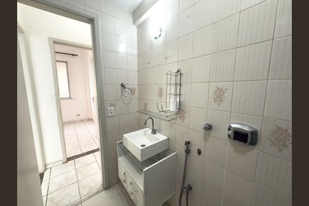 Apartamento à venda com 70m², 2 quartos e 1 vaga Apartamento à venda com 70m², 2 quartos e 1 vagaBanheiro