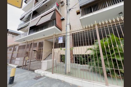 Apartamento à venda com 70m², 2 quartos e 1 vaga Apartamento à venda com 70m², 2 quartos e 1 vagaFachada