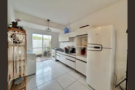 Casa à venda com 60m², 2 quartos e 1 vaga Casa à venda com 60m², 2 quartos e 1 vagaCozinha
