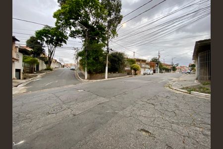 Casa à venda com 142m², 3 quartos e 3 vagas Casa à venda com 142m², 3 quartos e 3 vagasVista da Rua