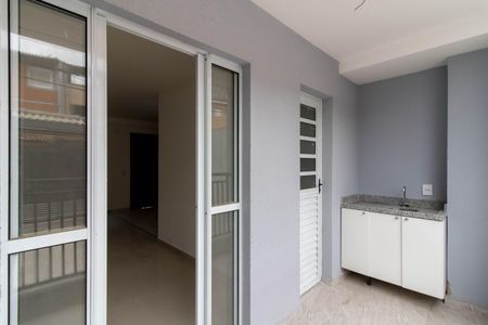 Apartamento para alugar com 50m², 2 quartos e 1 vaga Apartamento para alugar com 50m², 2 quartos e 1 vagaVaranda